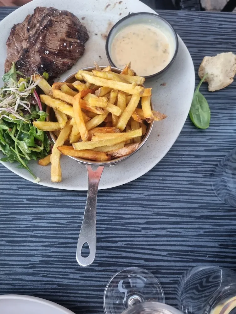Pavé de Rumsteak Frites Salade